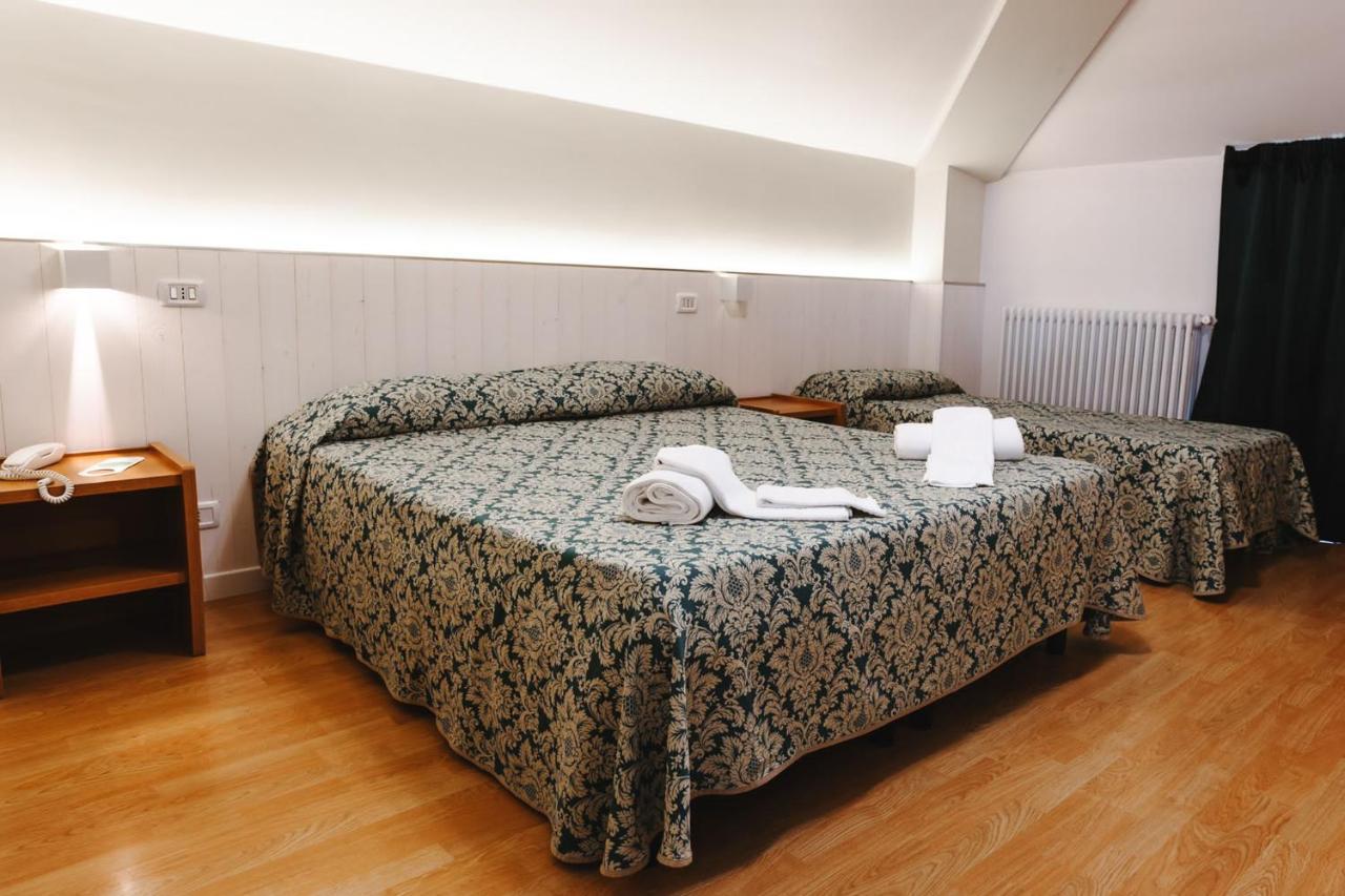 Hotel Degli Olmi Villetta Barrea Esterno foto
